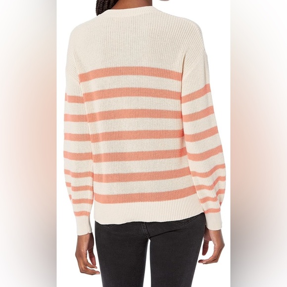 Velvet by Graham & Spencer Wren Sweater - NWT - Size L - Picture 2 of 12